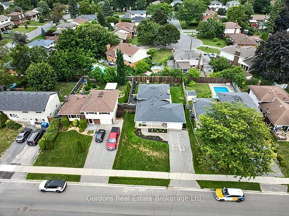 2nd image of 253 Haig Rd