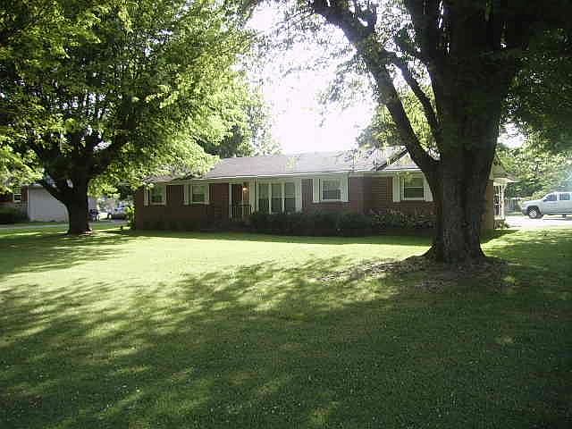 1st image of 1200 Ellington Dr