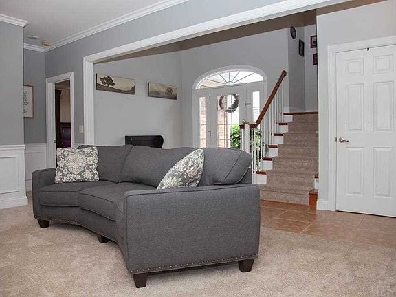 5th image of 2624 Thornhill Dr