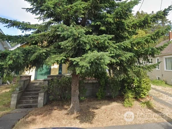 2712 58th Avenue SW, Seattle, WA 98116