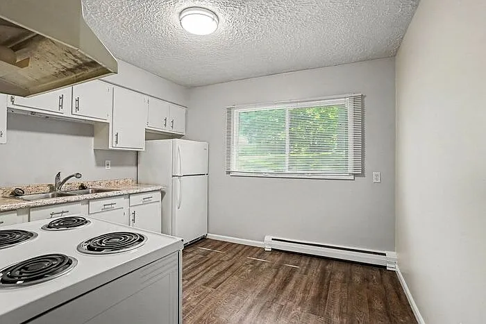 1313 Huntington Ave #2