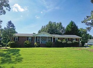 100 Bent Tree St, Easley, SC 29642