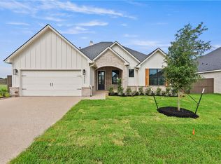 5003 Royal Arch Dr, Bryan, TX 77802