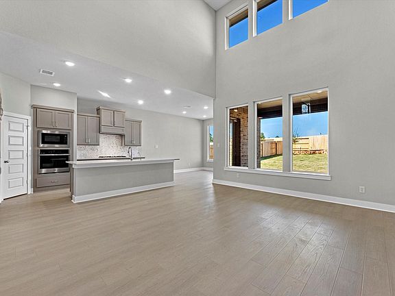 7th image of this home