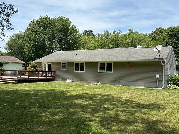 3rd image of 317 Virginia Rd