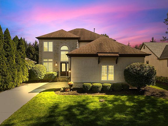 3rd image of 10467 Cambridge Pl