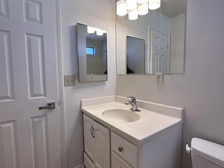 16138 Kamana Rd #11 — Photo 6