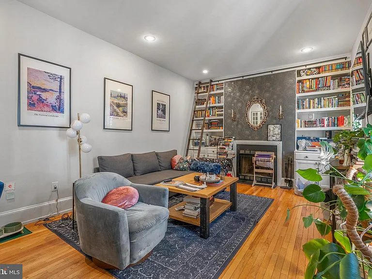 2302 Spruce St #3 — Photo 5