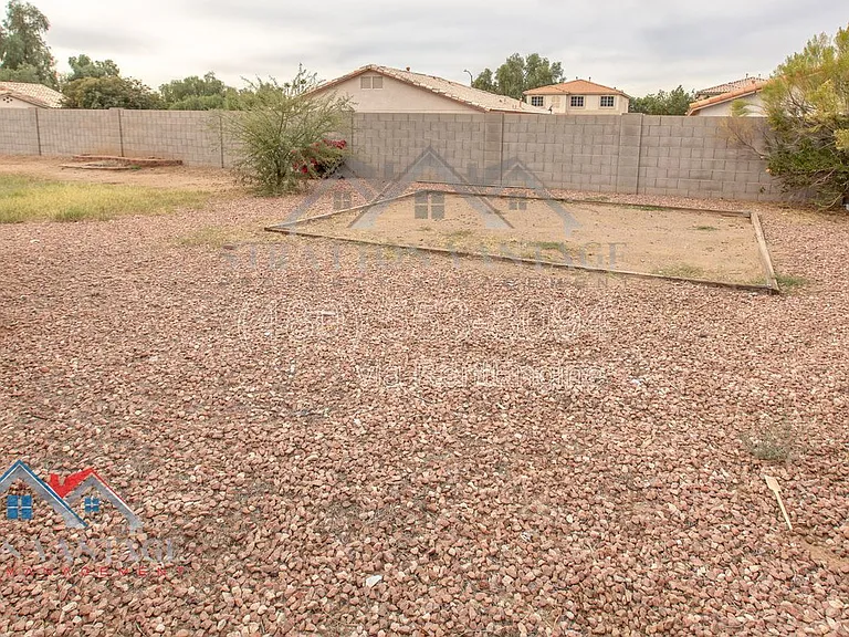 5706 N 74th Dr — Photo 44