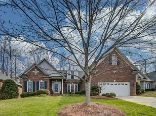 20 Bluff Ridge Ct, Greensboro, NC 27455