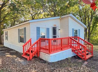 1100 W Locust St #4, Canton, IL 61520