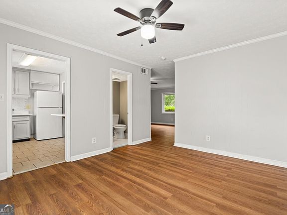4th image of 360 Winding River Dr Unit C