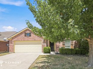 8805 Sierra Trl, Aubrey, TX 76227