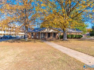 1808 Runnymead Ave SW, Decatur, AL 35601