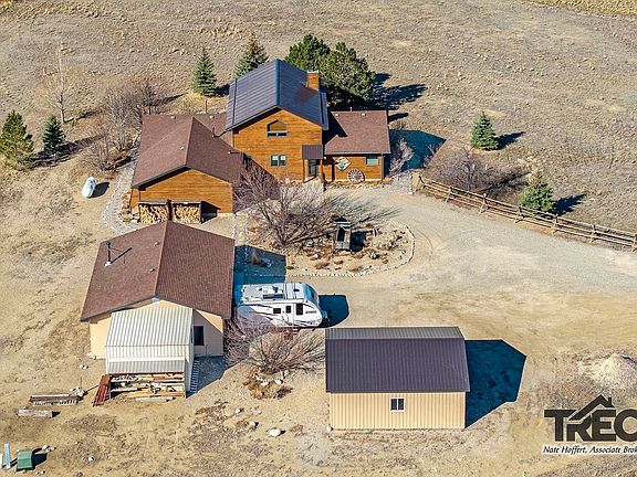 3rd image of 312 Road 8VE