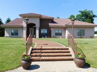 5588 22nd Avenue Trl, Vinton, IA 52349