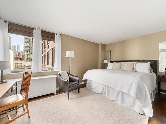 5th image of 300 E 54th St APT 5L