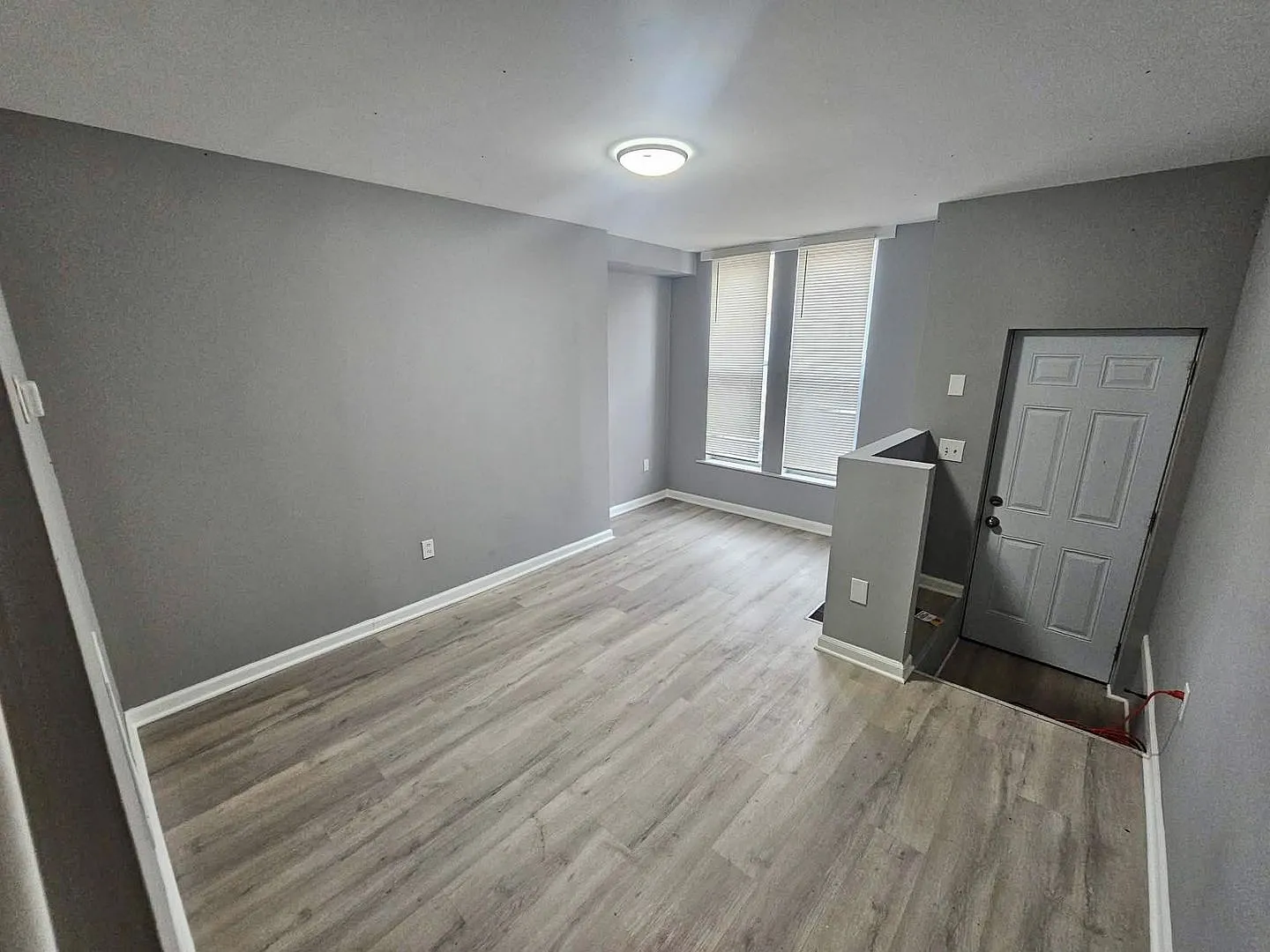 3 Bedroom Townhome in Pigtwon — Photo 2