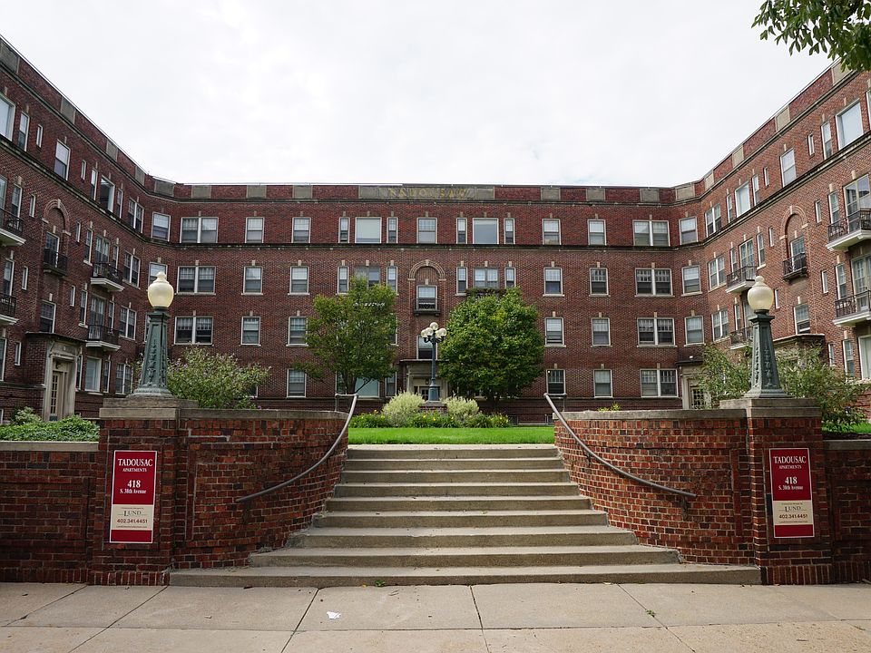 1st image of 418 S 38th Ave APT 48