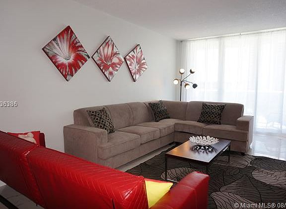 4th image of 19370 Collins Ave APT 1417