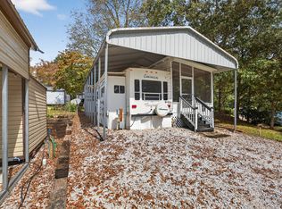 421 Newbury Cir, Westminster, SC 29693