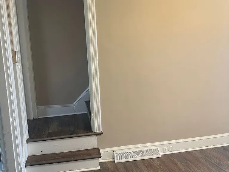 217 Winter St — Photo 6