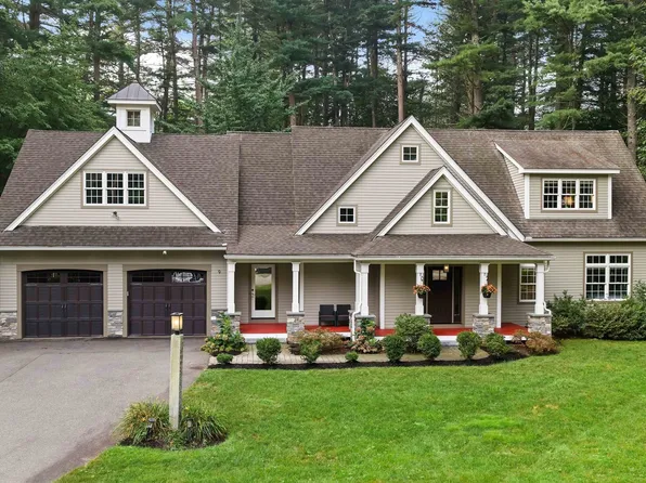 9 Old Farm Cir, Wayland, MA 01778