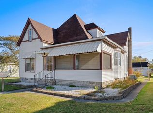 448 N 7th St, Mitchell, IN 47446