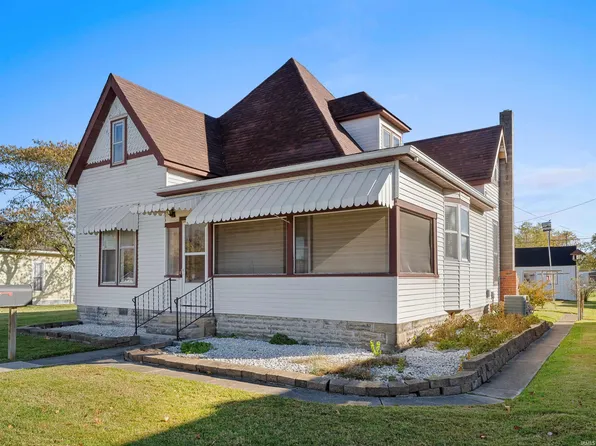 448 N 7th St, Mitchell, IN 47446