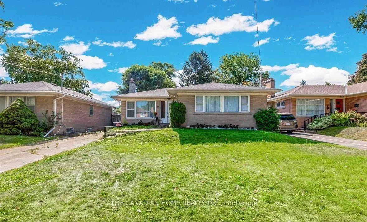 3 bed, $3,000 — Photo 1