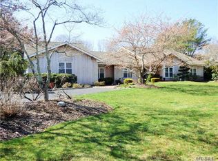 5 Inwood Rd, Saint James, NY 11780