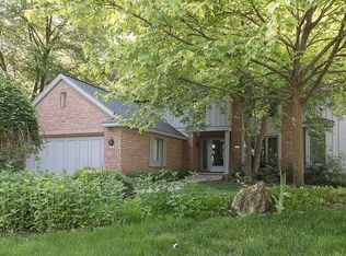 4893 Fairway Rdg S #1, West Bloomfield, MI 48323