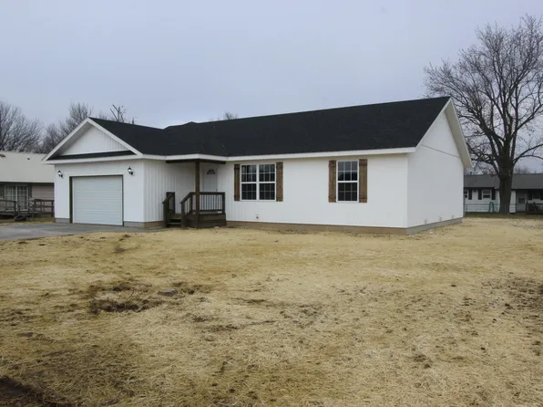 121 W Garfield Avenue, Seymour, MO 65746