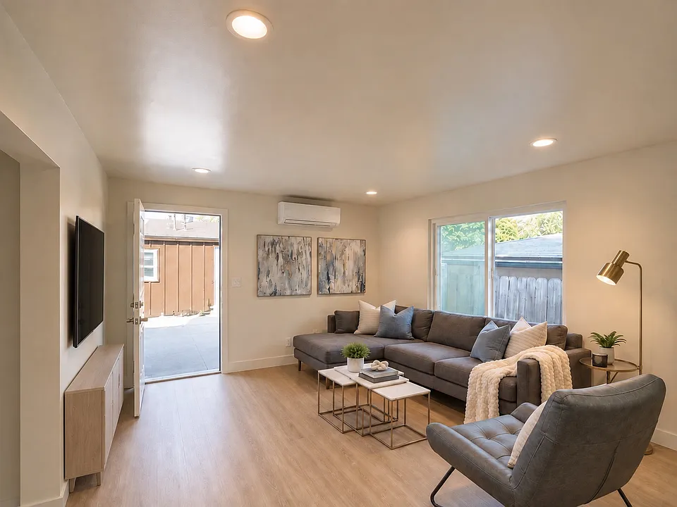 4343 Banning St