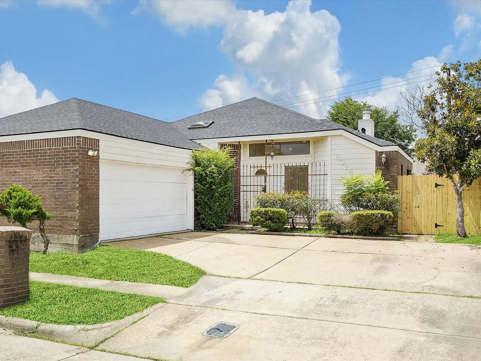 4 bed, 2.5 bath, 2166 sqft, $2,350 — Photo 1