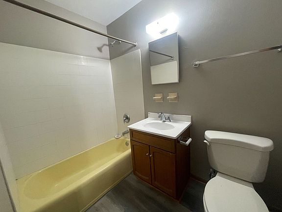 2nd image of 411 N Moreland Blvd APT 14