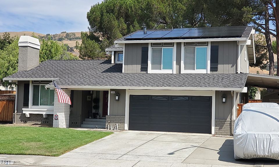 1st image of 3555 Woodley Dr