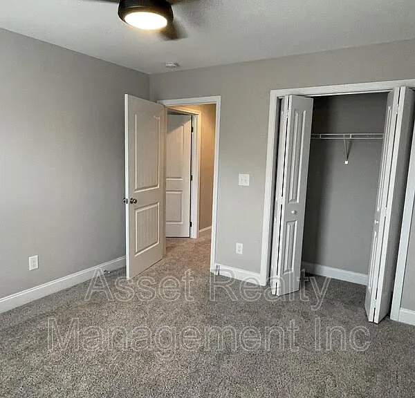 338 Broadberry Ave — Photo 9