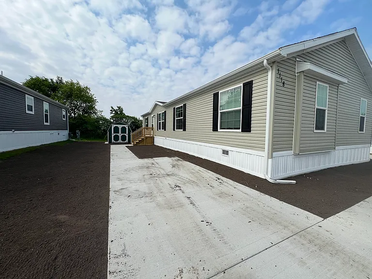 Hunters Glen — Photo 22