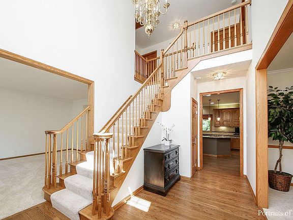 4th image of 1030 S Hiddenbrook Trl