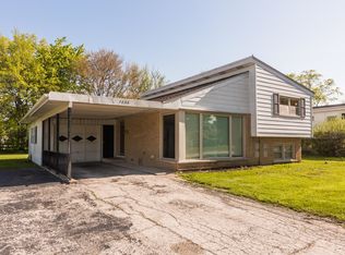 7236 Lyons St, Morton Grove, IL 60053