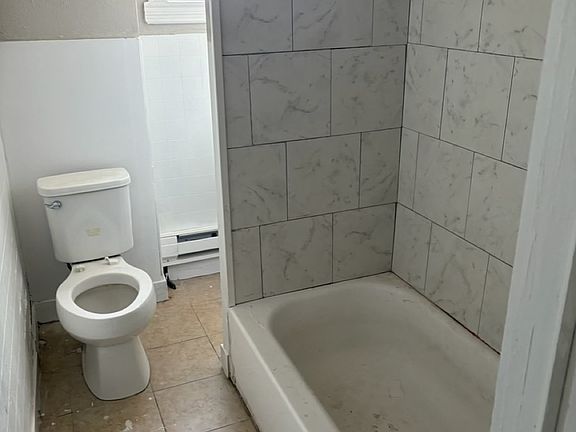 3rd image of 701 W Erie Ave #3F