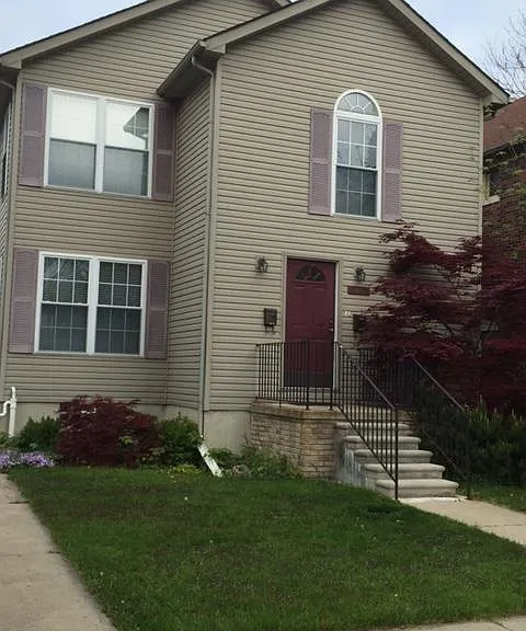 1008 Lakepointe St #1 — Photo 1