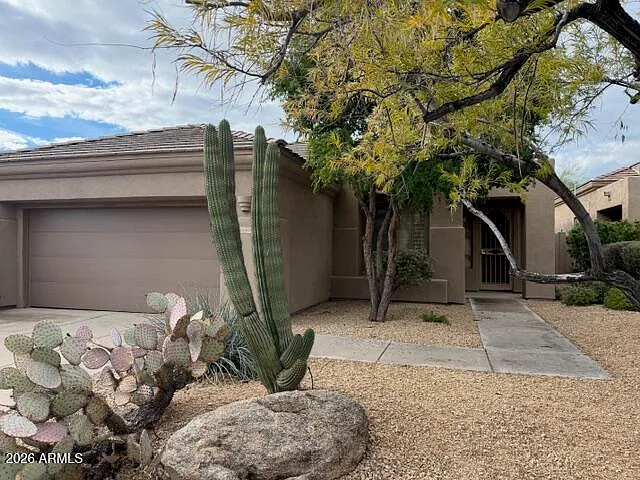 2 bed, 2.0 bath, 1974 sqft, $4,900 — Photo 2