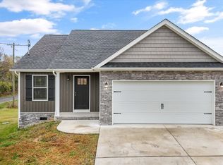 101 Patriot Ln, Luttrell, TN 37779