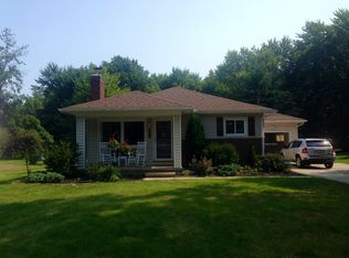 4095 Porter Rd, Westlake, OH 44145