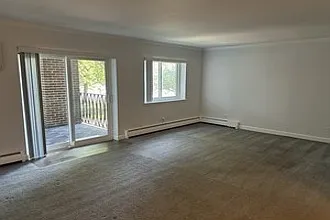 2 bed, 1200 sqft, $2,000 — Photo 2