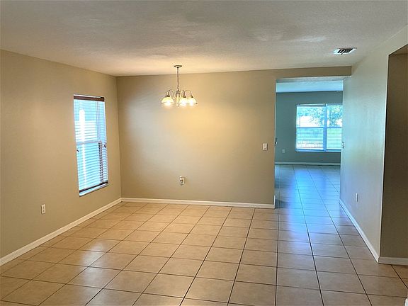 3rd image of 6722 Waterton Dr