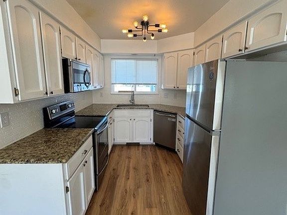 2nd image of 2525 49th Ave Unit 2