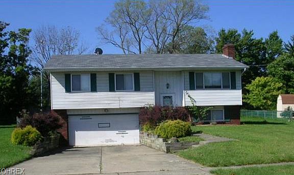 4th image of 9016 White Oak Dr